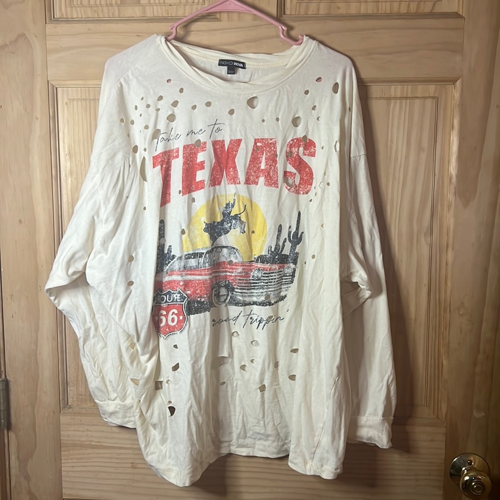 *LAST CHANCE! Donating 4/7* Fashion Nova Distressed Long Sleeve Graphic T